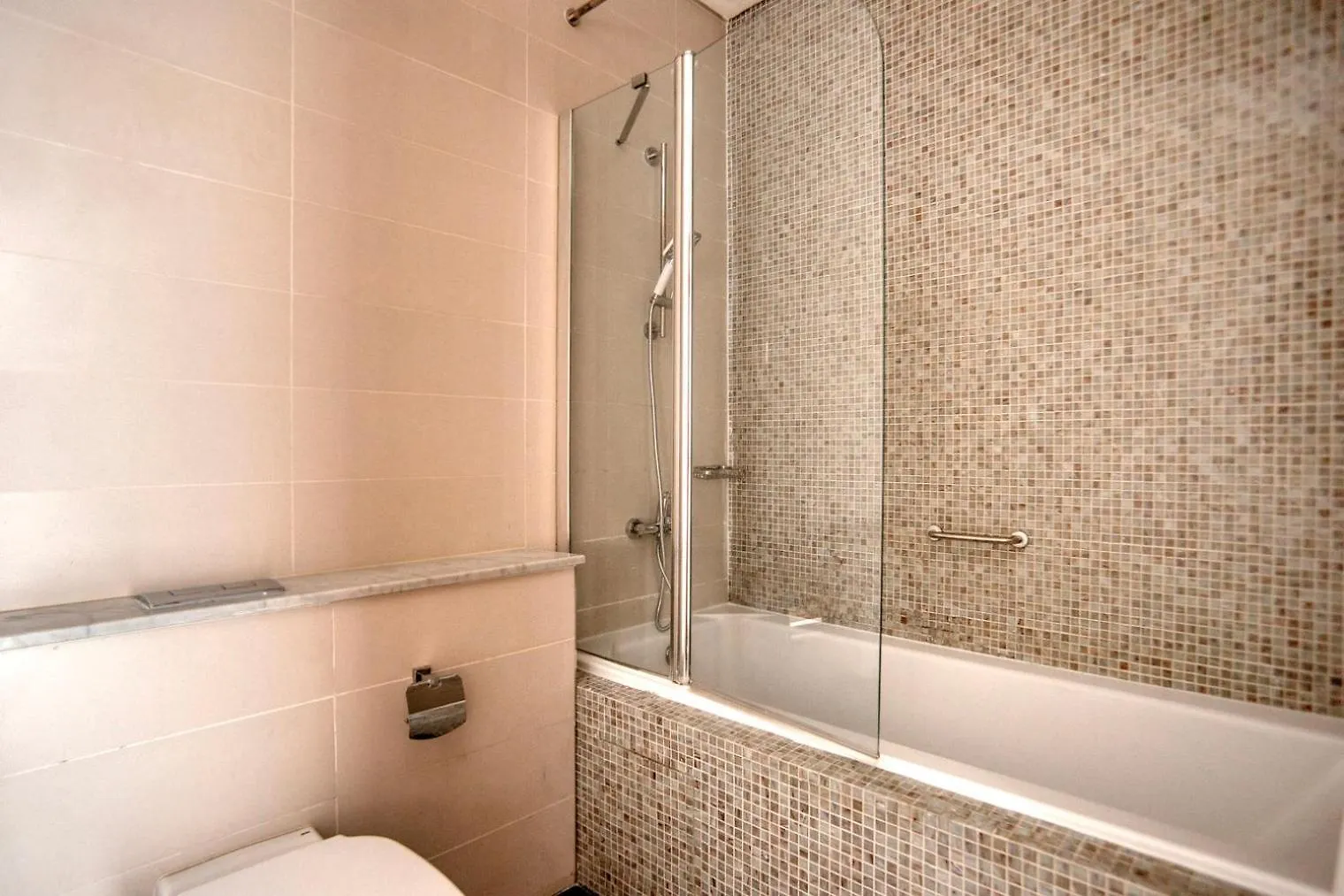 Blueground Central Park Tower Pool Gym Dxb-1234 Dubai Apartment
